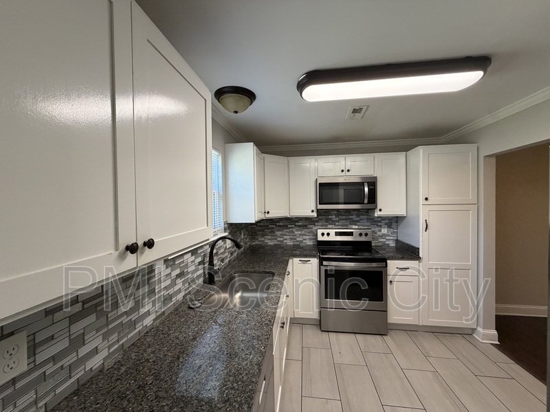 1430 Stratton Place Drive - A property image
