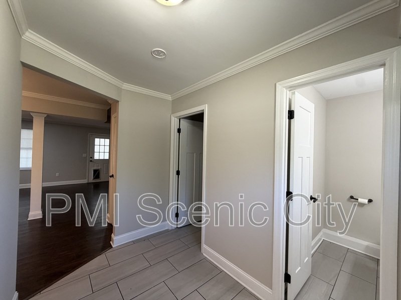 1430 Stratton Place Drive - A property image