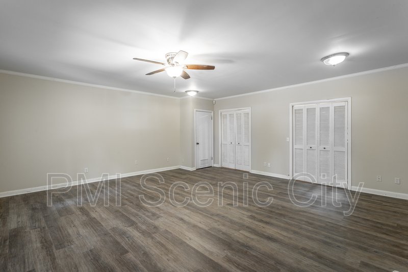 Signal Mountain Log Cabin for Lease property image