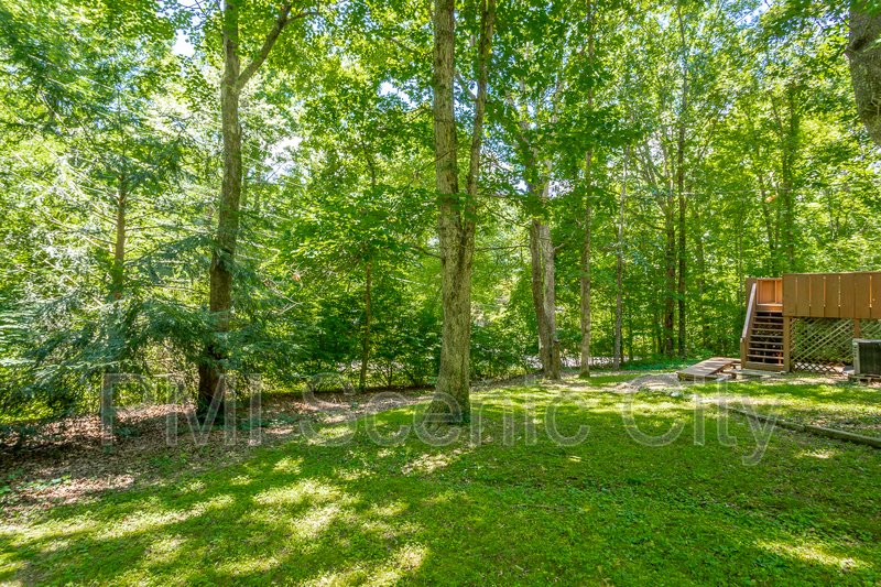 Signal Mountain Log Cabin for Lease property image